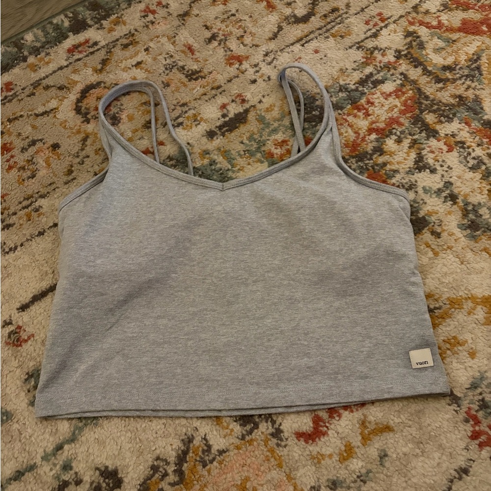 Vuori Light Gray Halo Performance Crop